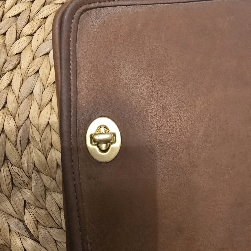 Vintage 1999 Coach Crossbody #9620 - Picture 8 of 12